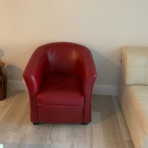 Loveseat in red